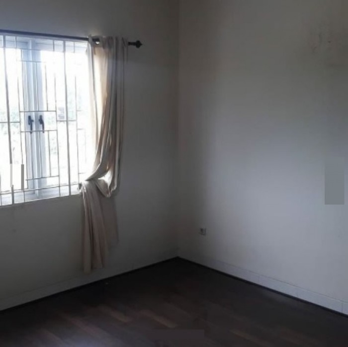 Rumah dijual di cluster America Kota Wisata Jawa Barat